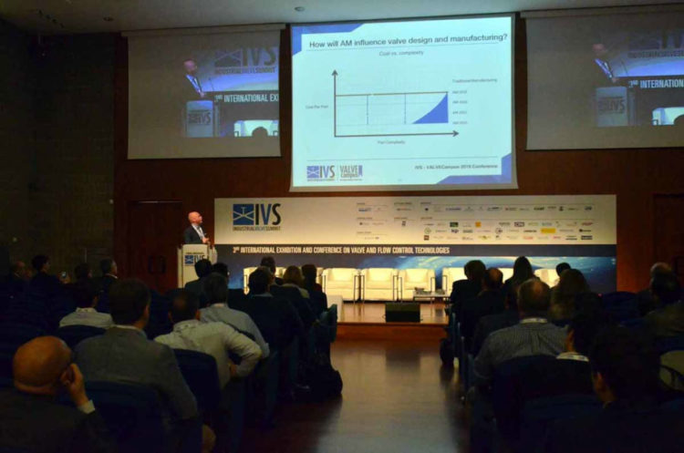 ivs_2019_conferences37-1030×682